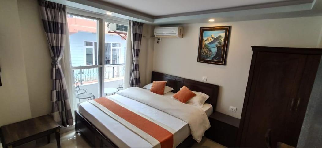 Hotel Pipal Tree Katmandou Extérieur photo